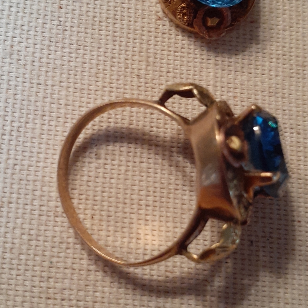 Set earrings and ring - Picture 4 of 8